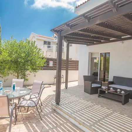 Mandali * Protaras